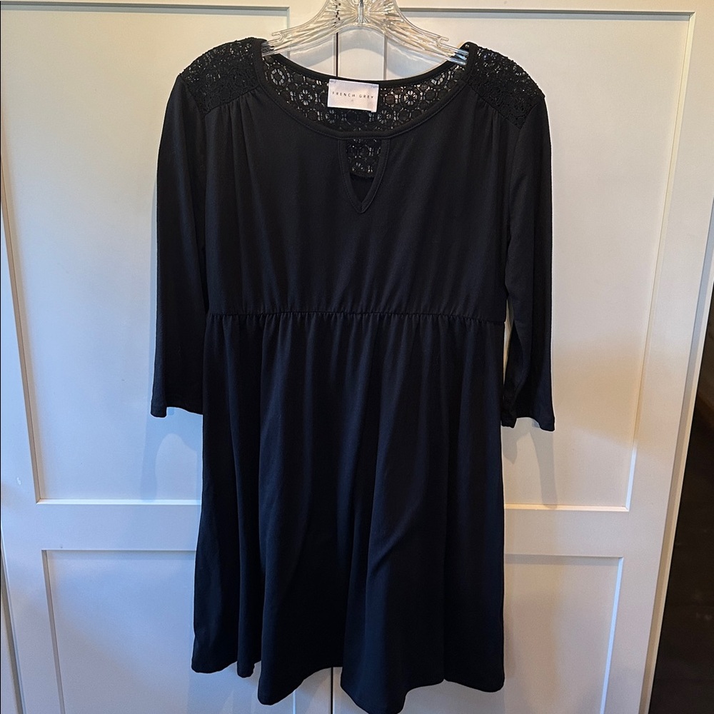 French Grey Black Lace Accent Maternity dress medium